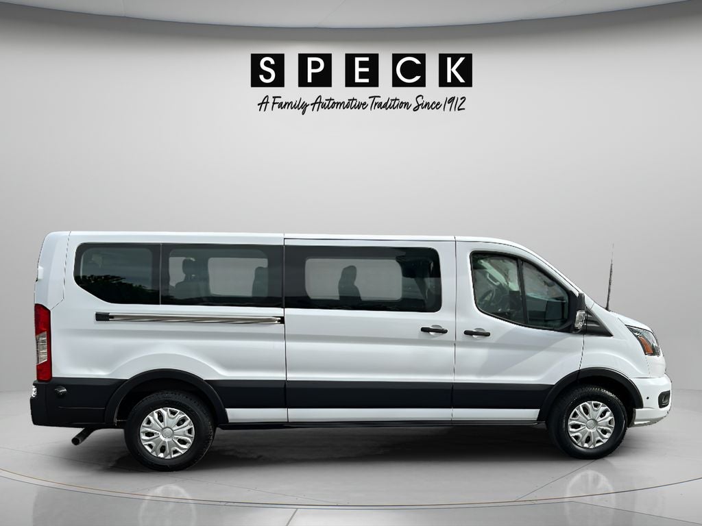 2024 Ford Transit Wagon XLT