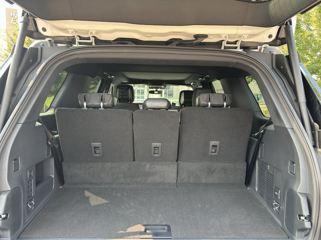 2027 Ford Expedition Tremor