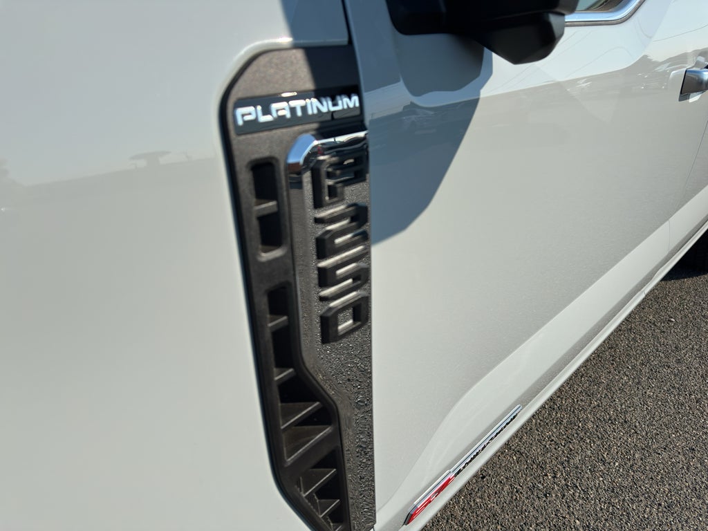 2026 Ford F-250 Platinum 4WD Crew Cab 6.75' Box