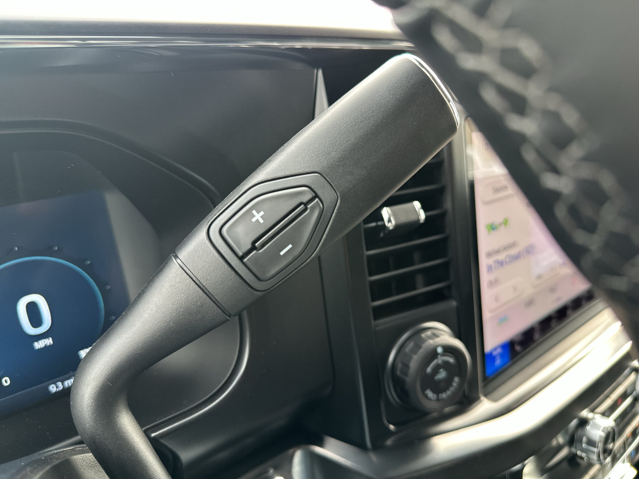 2027 Ford F-250 LARIAT 4WD Crew Cab 6.75' Box