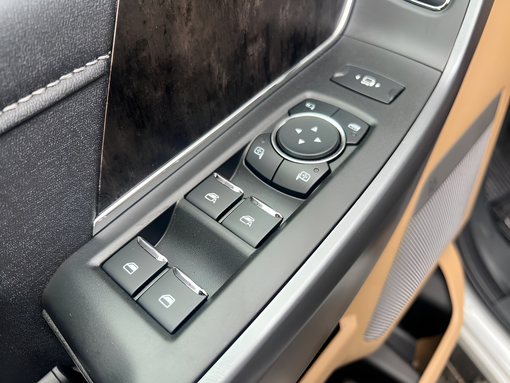 2025 Ford F-250SD Lariat