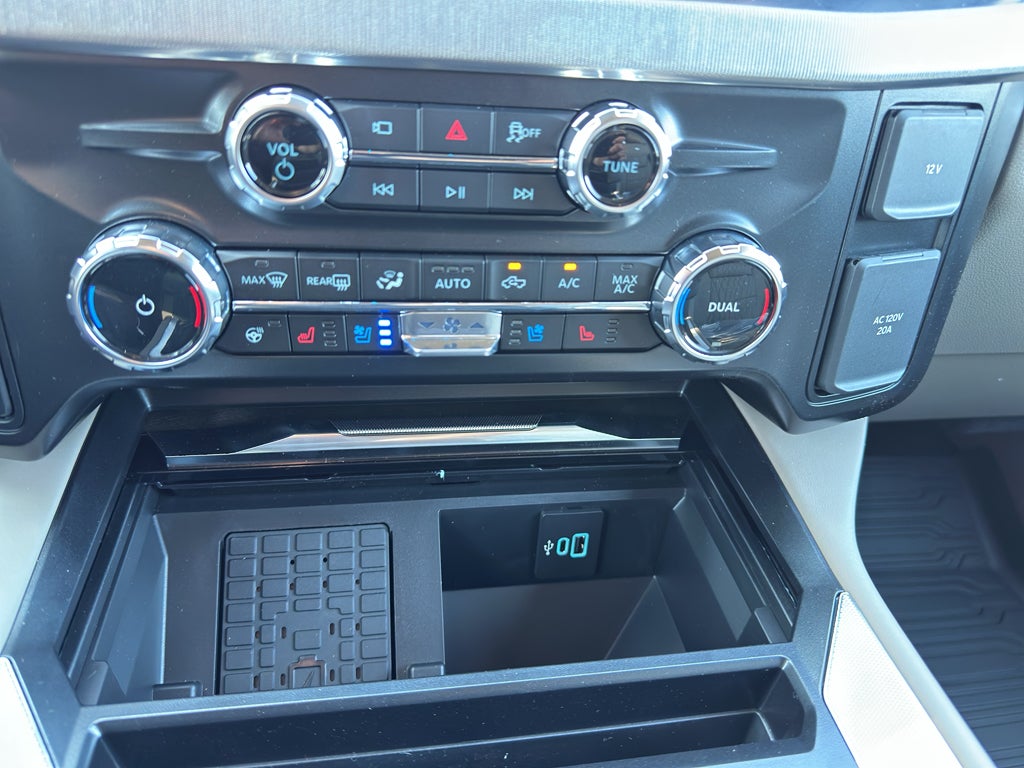 2026 Ford F-350 Platinum 4WD Crew Cab 6.75' Box