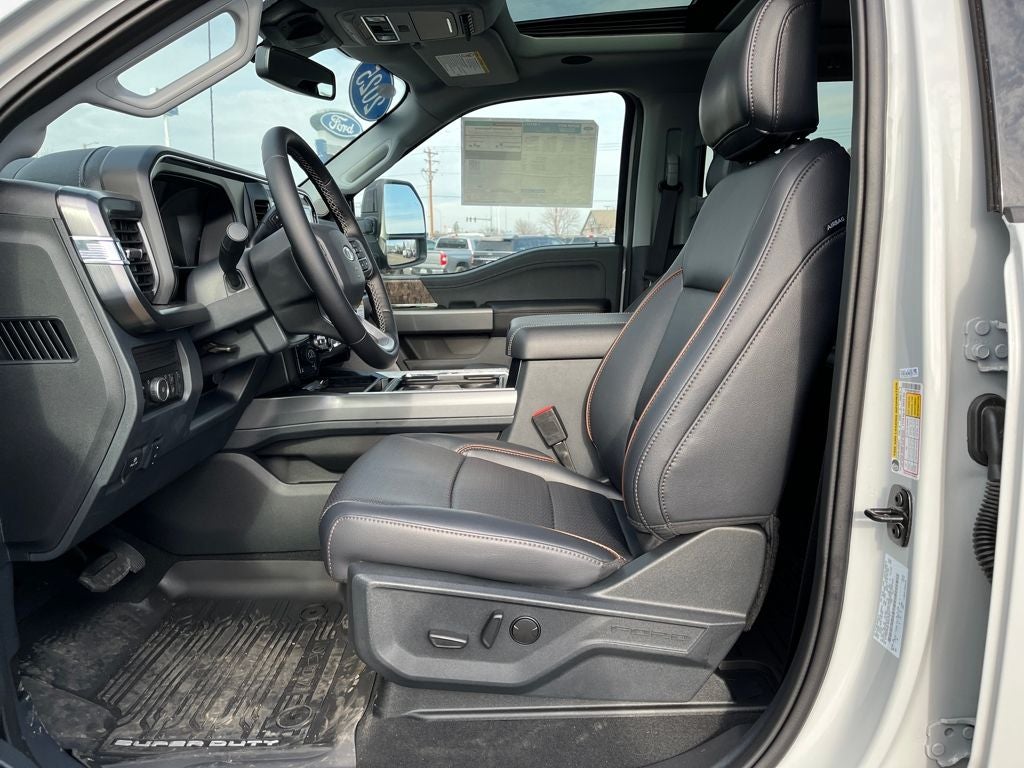 2025 Ford F-350SD Lariat