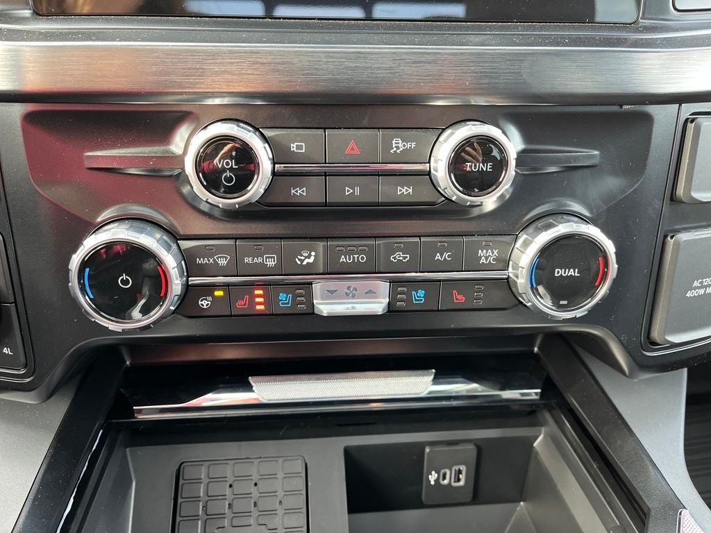 2025 Ford F-350SD Lariat