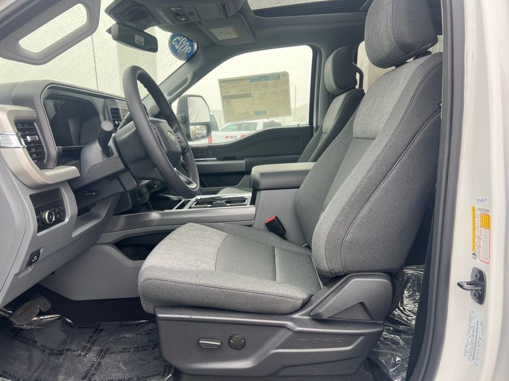 2025 Ford F-350SD XLT