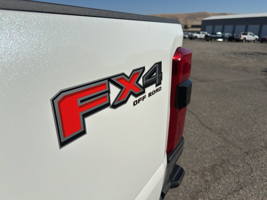 2026 Ford F-350 LARIAT 4WD Crew Cab 6.75' Box