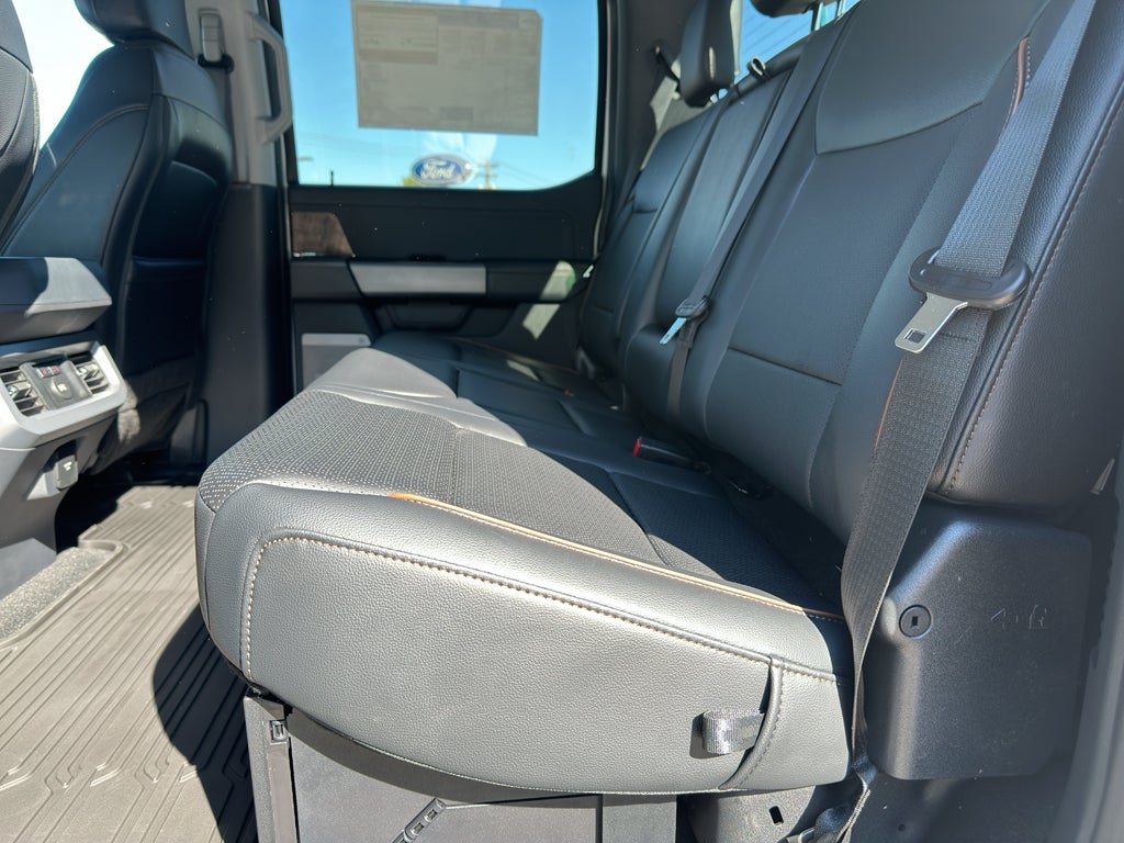 2026 Ford F-350 LARIAT 4WD Crew Cab 6.75' Box