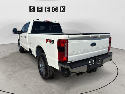 2026 Ford F-350 LARIAT 4WD Crew Cab 6.75' Box