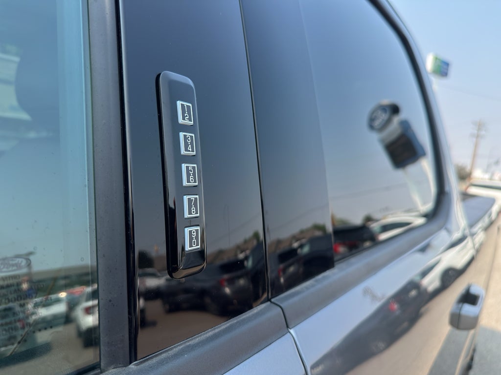 2026 Ford F-350 LARIAT 4WD Crew Cab 6.75' Box
