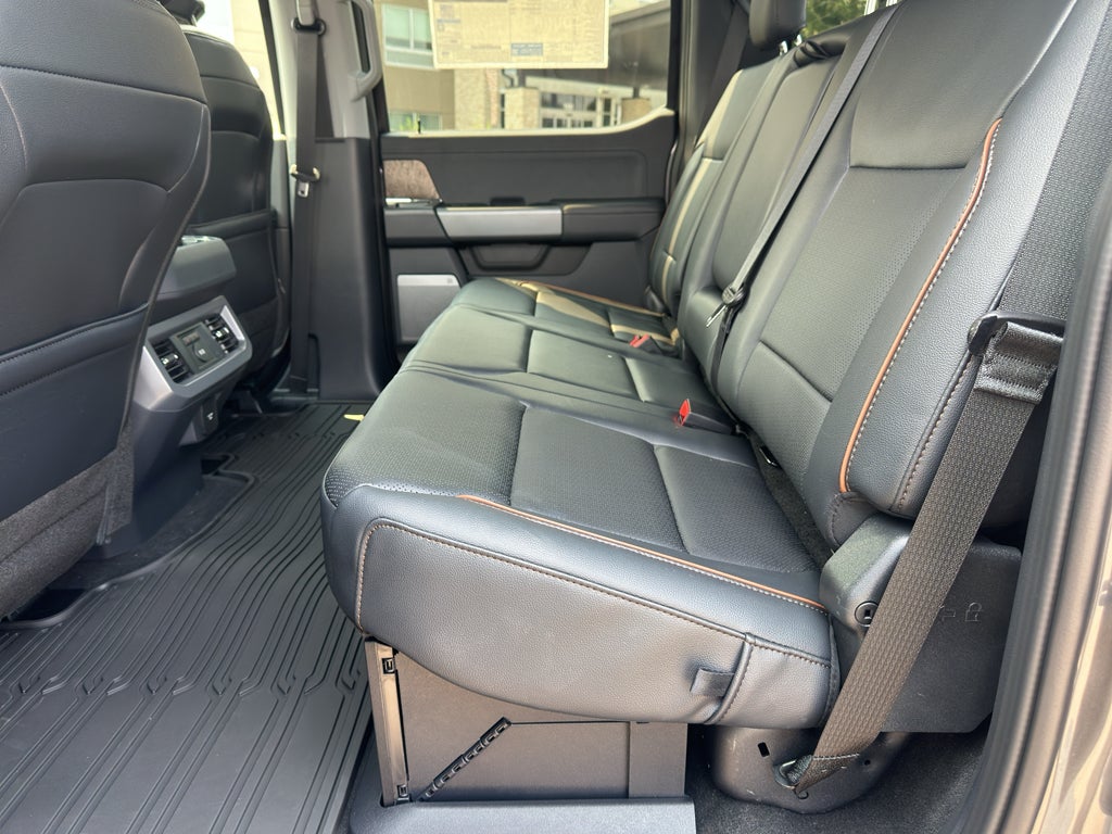 2026 Ford F-350 LARIAT 4WD Crew Cab 6.75' Box
