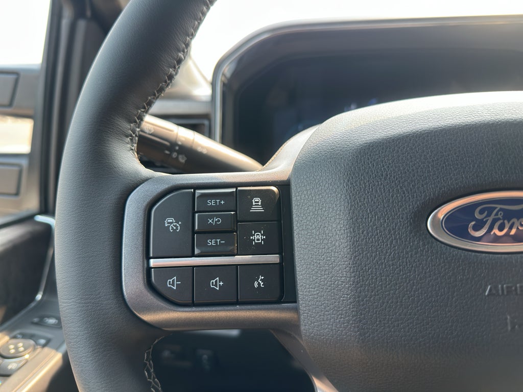 2026 Ford F-350 LARIAT 4WD Crew Cab 6.75' Box