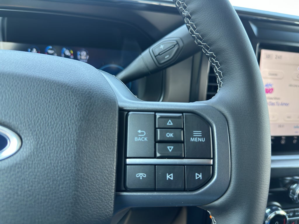 2026 Ford F-350 LARIAT 4WD Crew Cab 6.75' Box
