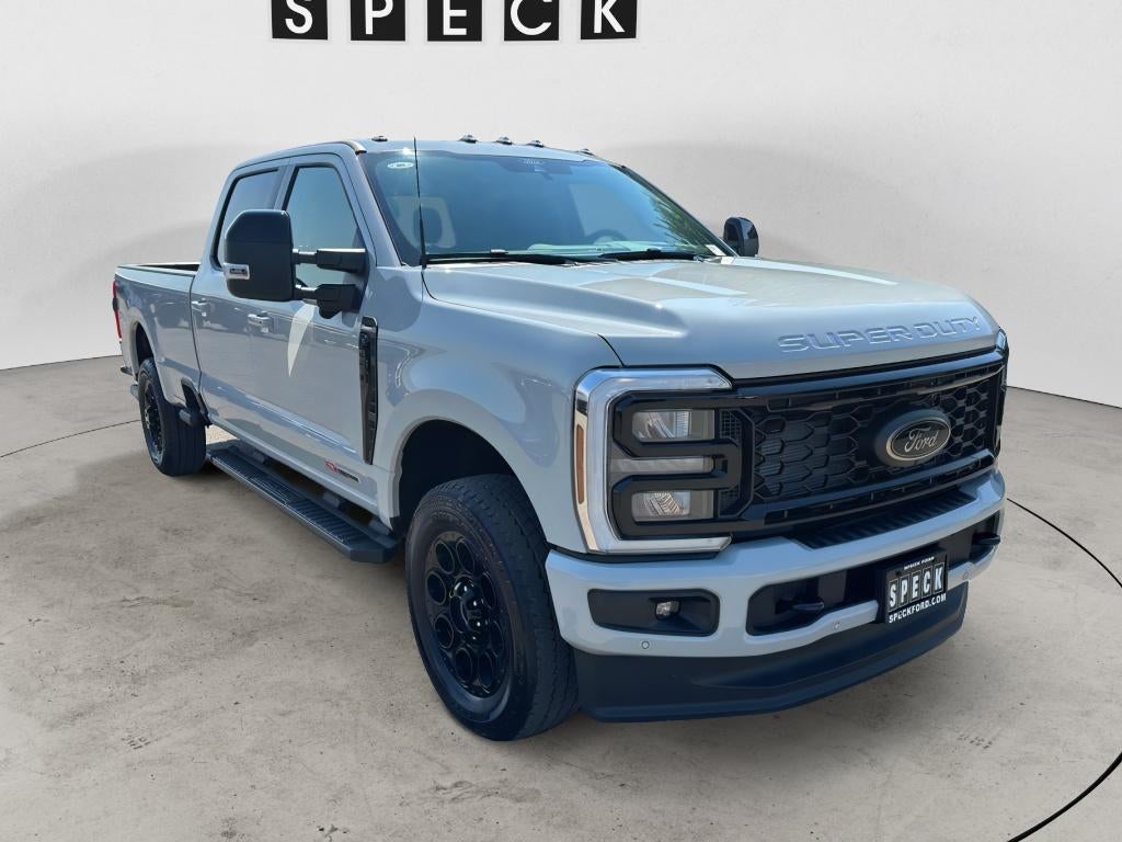2026 Ford F-350 LARIAT 4WD Crew Cab 6.75' Box