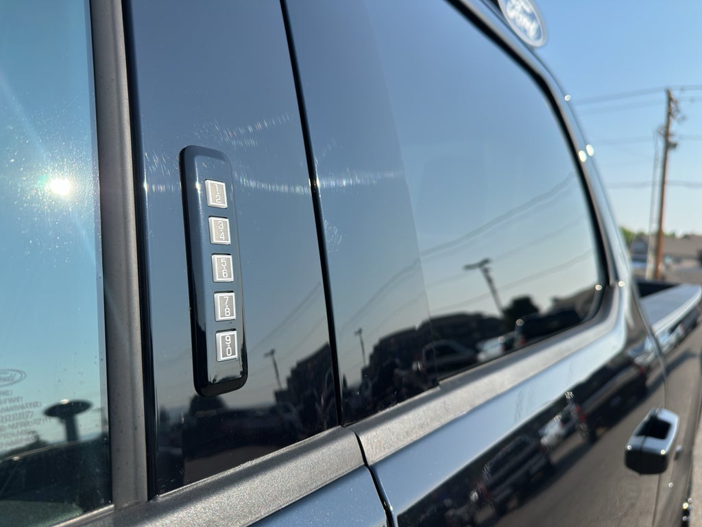 2026 Ford F-350 LARIAT 4WD Crew Cab 6.75' Box