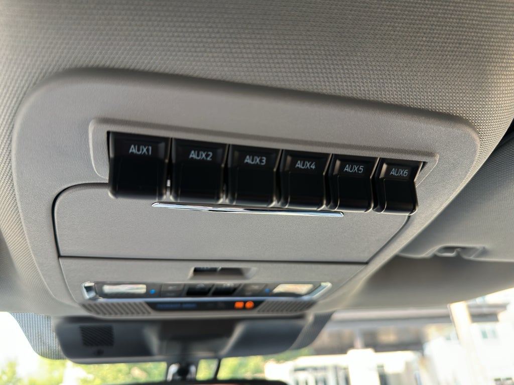 2026 Ford F-350 LARIAT 4WD Crew Cab 6.75' Box