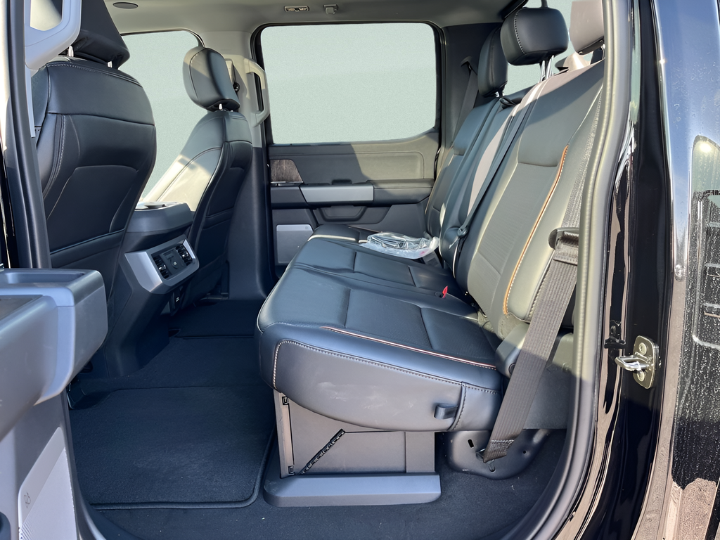 2025 Ford F-350SD Lariat