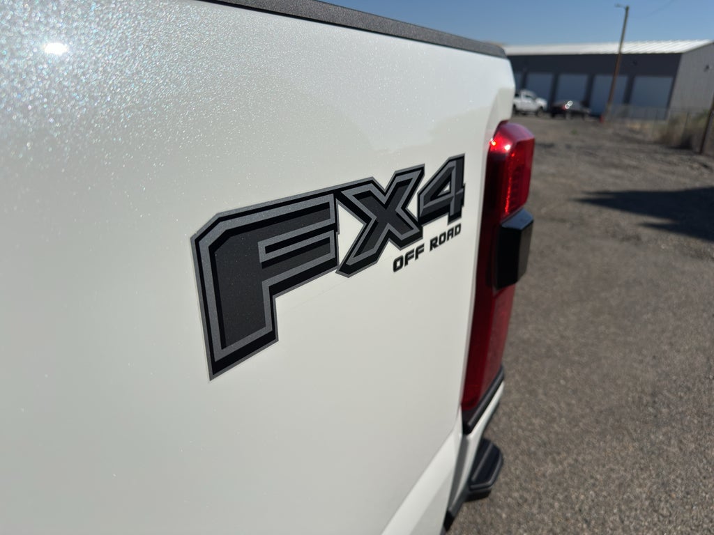 2026 Ford F-350 LARIAT 4WD Crew Cab 6.75' Box