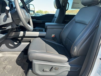 2026 Ford F-350 LARIAT 4WD Crew Cab 6.75' Box
