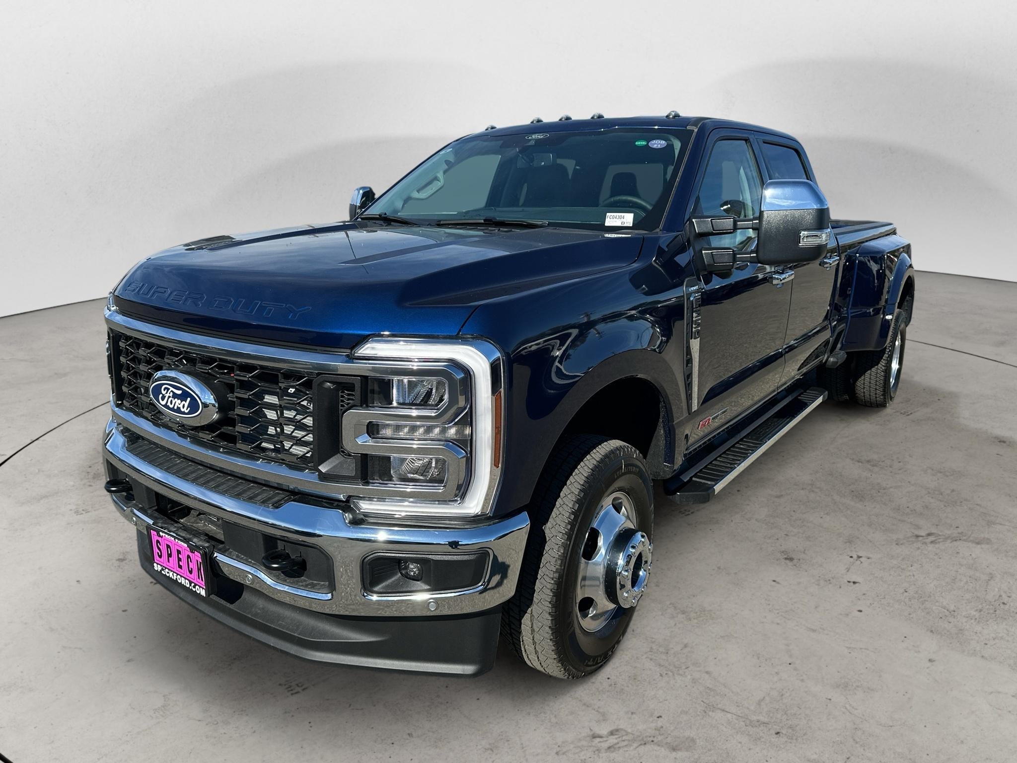 2027 Ford F-350 LARIAT