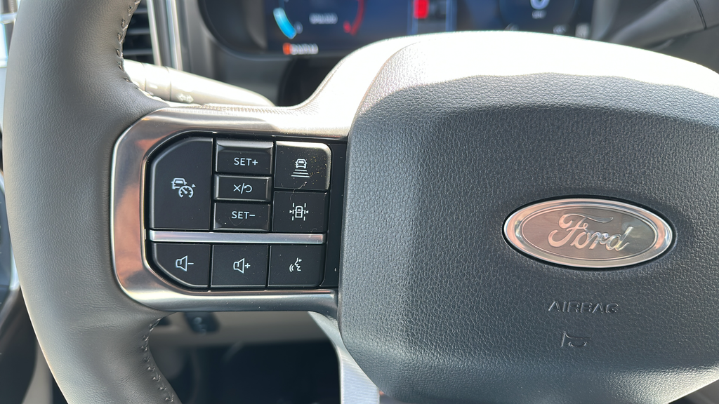 2026 Ford F-350SD Platinum DRW