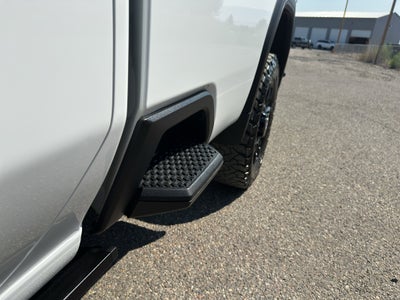 2024 GMC Sierra AT4