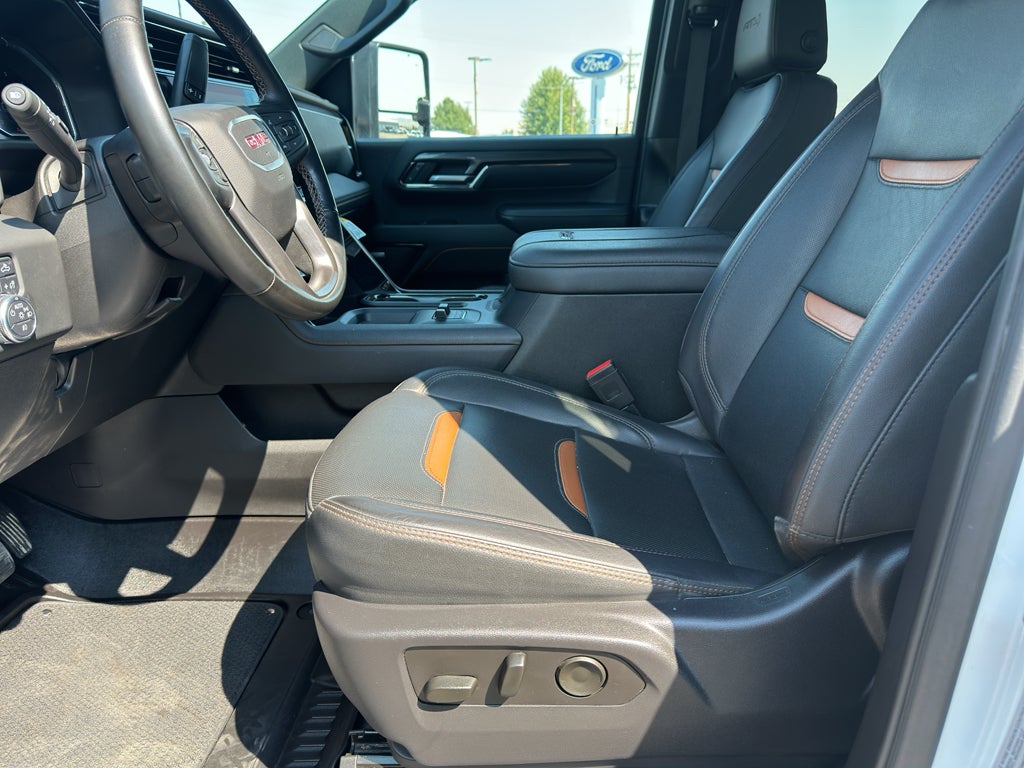 2024 GMC Sierra AT4