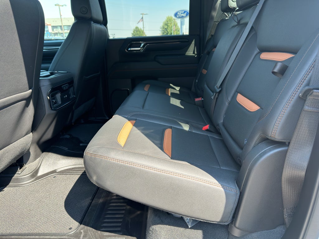 2024 GMC Sierra AT4