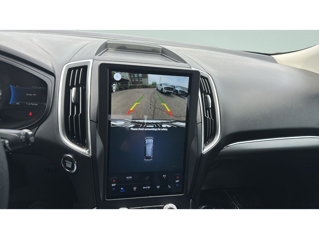 2023 Ford Edge Titanium