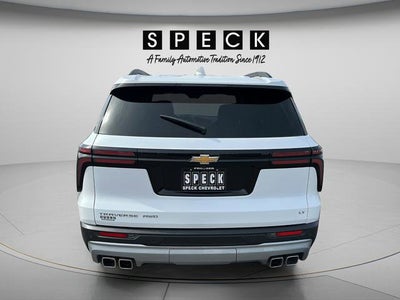 2024 Chevrolet Traverse LT