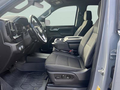 2025 GMC Sierra 1500 SLE