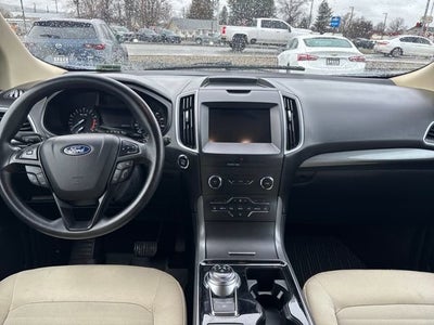 2020 Ford Edge SE
