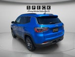 2020 Jeep Compass Latitude w/Sun/Wheel Pkg
