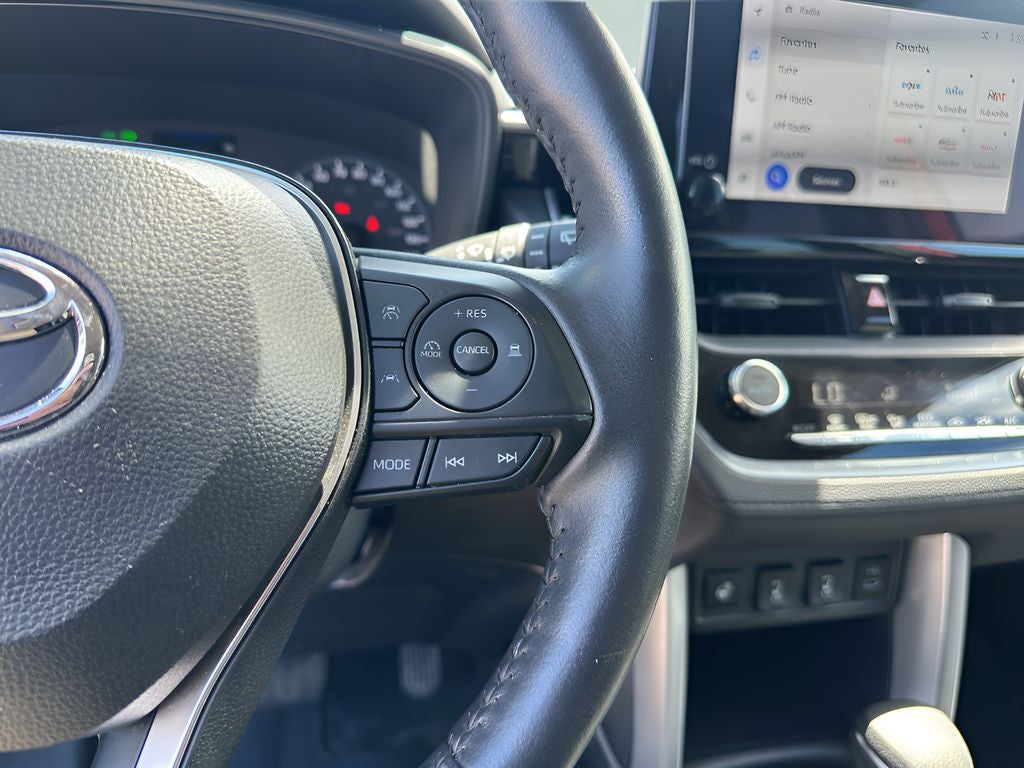 2024 Toyota Corolla Cross LE