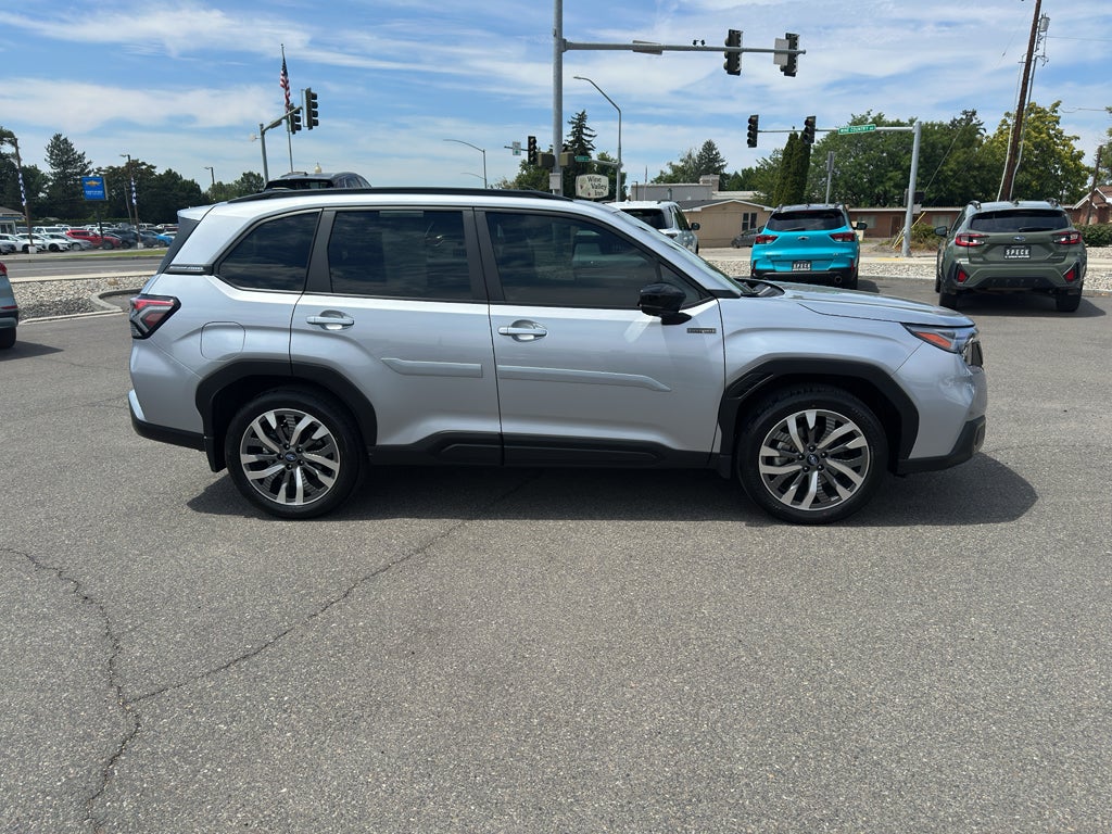 2025 Subaru Forester Touring Hybrid