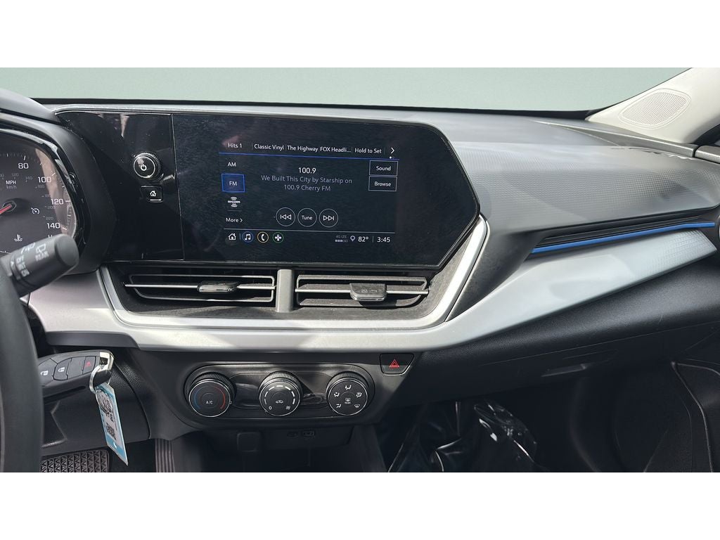 2025 Chevrolet Trax LS