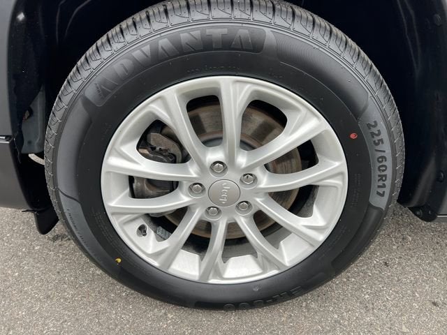 2020 Jeep Cherokee Sport