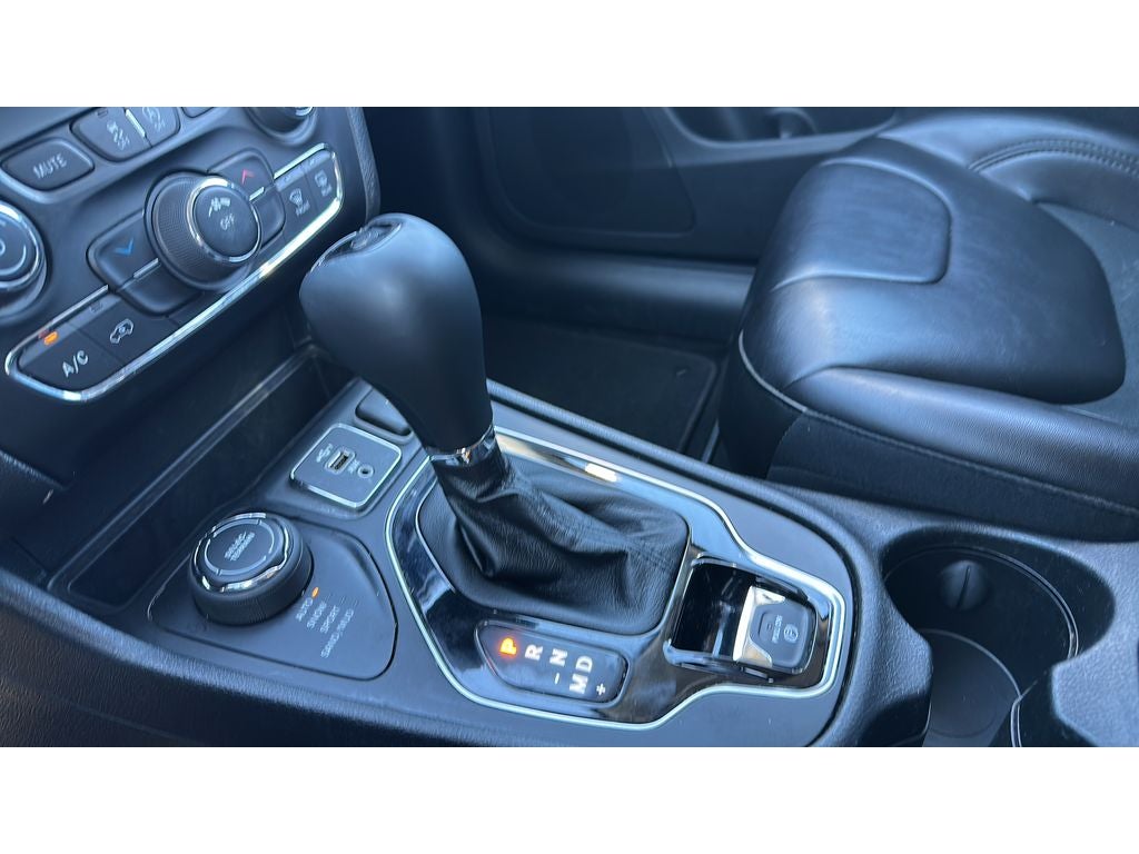 2021 Jeep Cherokee Altitude