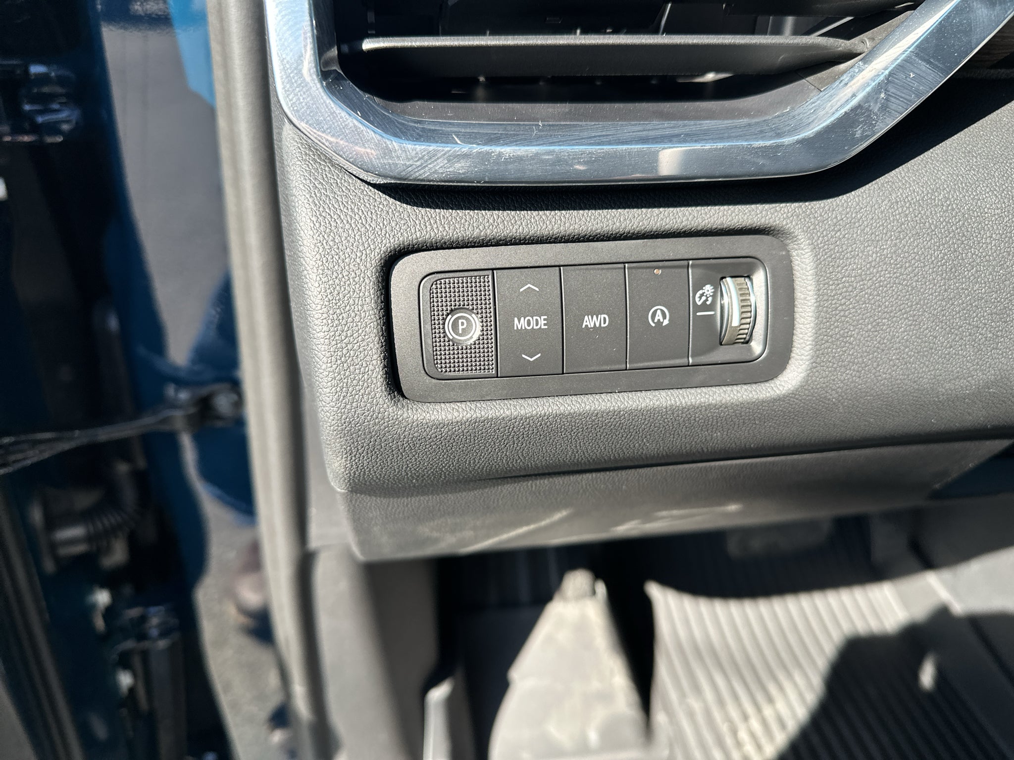 2027 GMC Acadia Denali