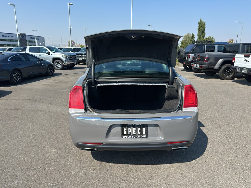 2017 Chrysler 300 Limited AWD