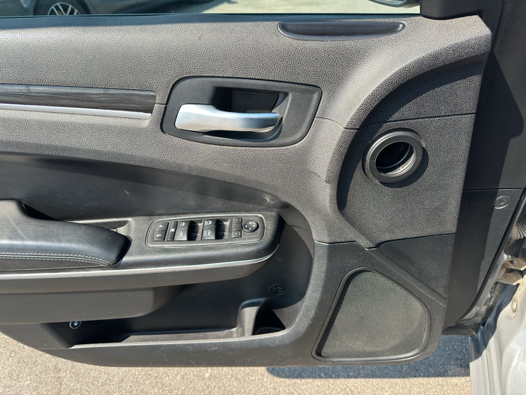 2017 Chrysler 300 Limited AWD