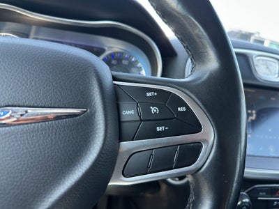 2017 Chrysler 300 Limited AWD
