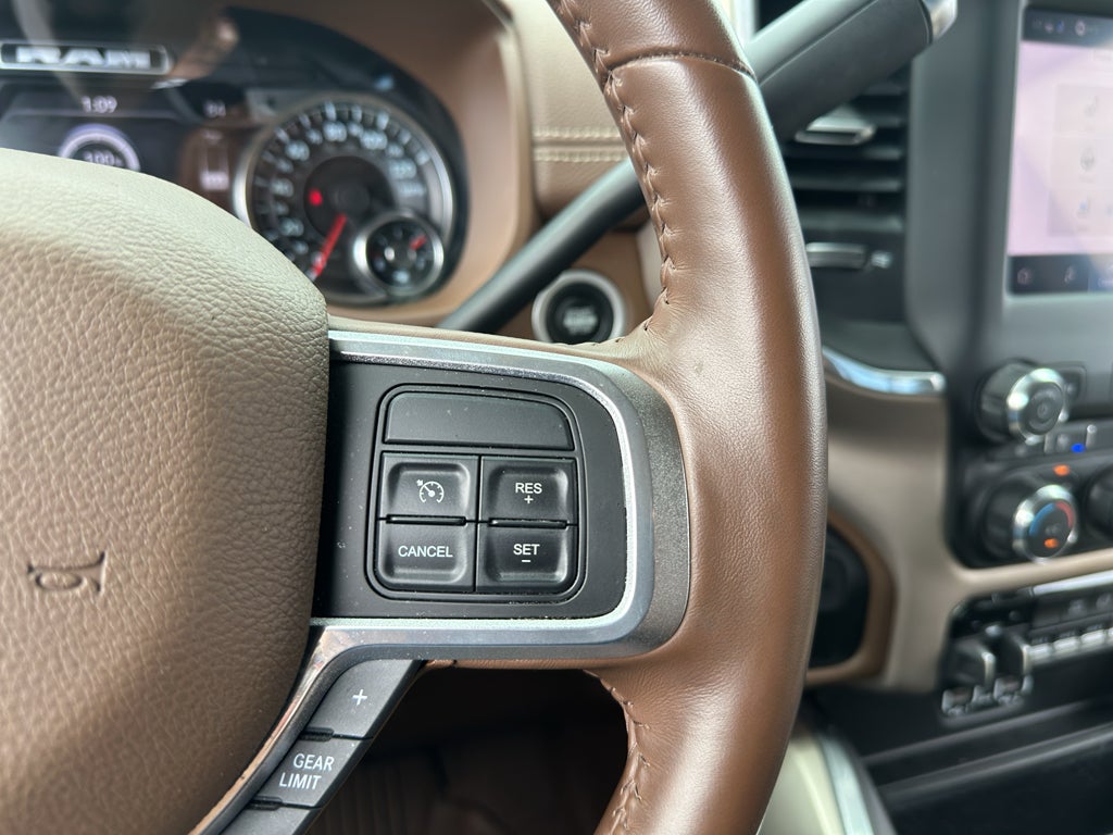 2022 RAM 3500 Laramie Crew Cab 4x4 8' Box