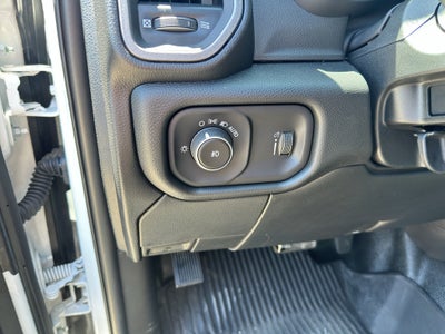 2026 RAM 3500 Chassis Tradesman/Big Horn