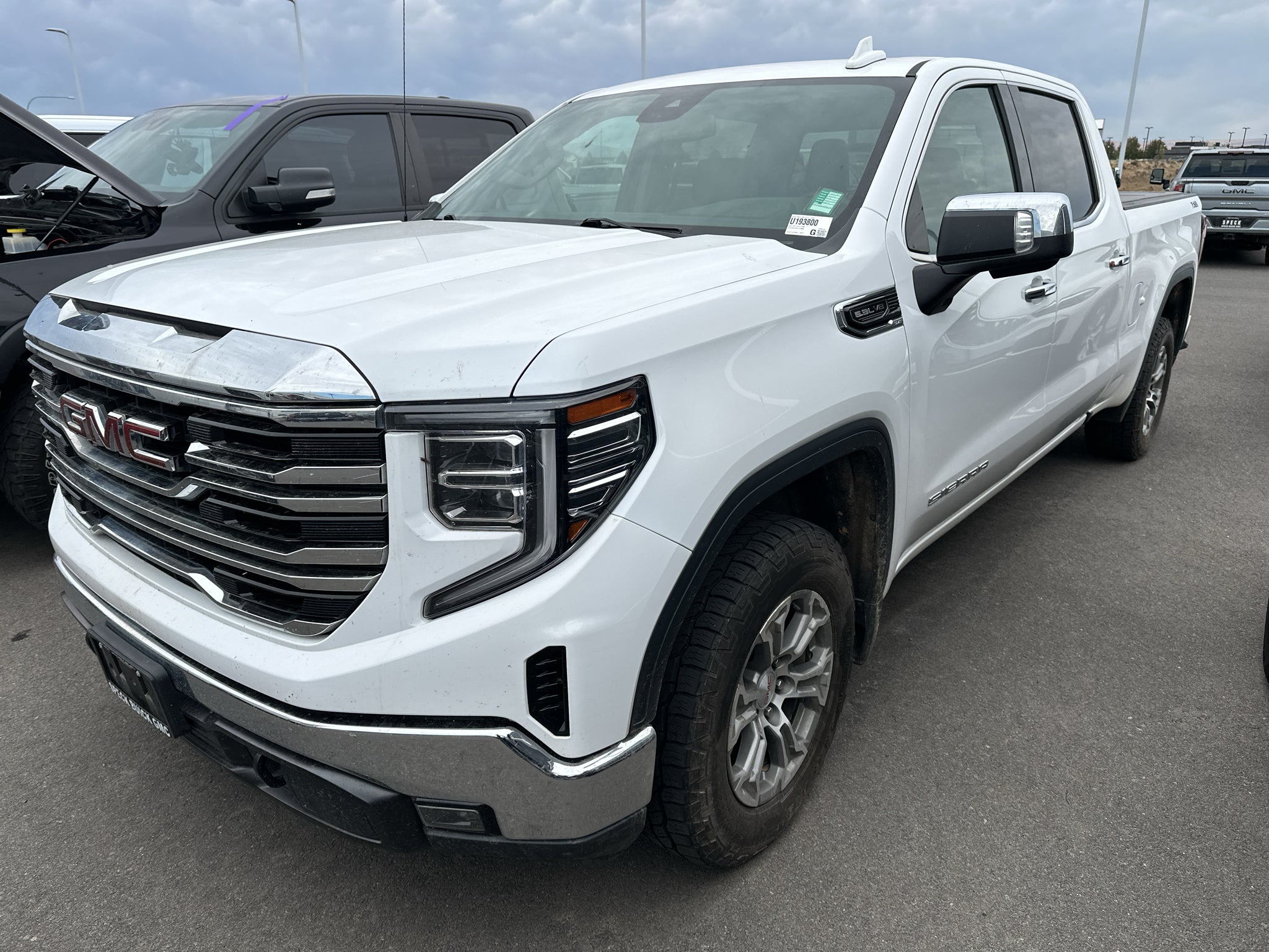 2023 GMC Sierra 1500 SLT