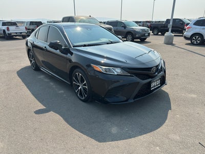 2019 Toyota Camry SE