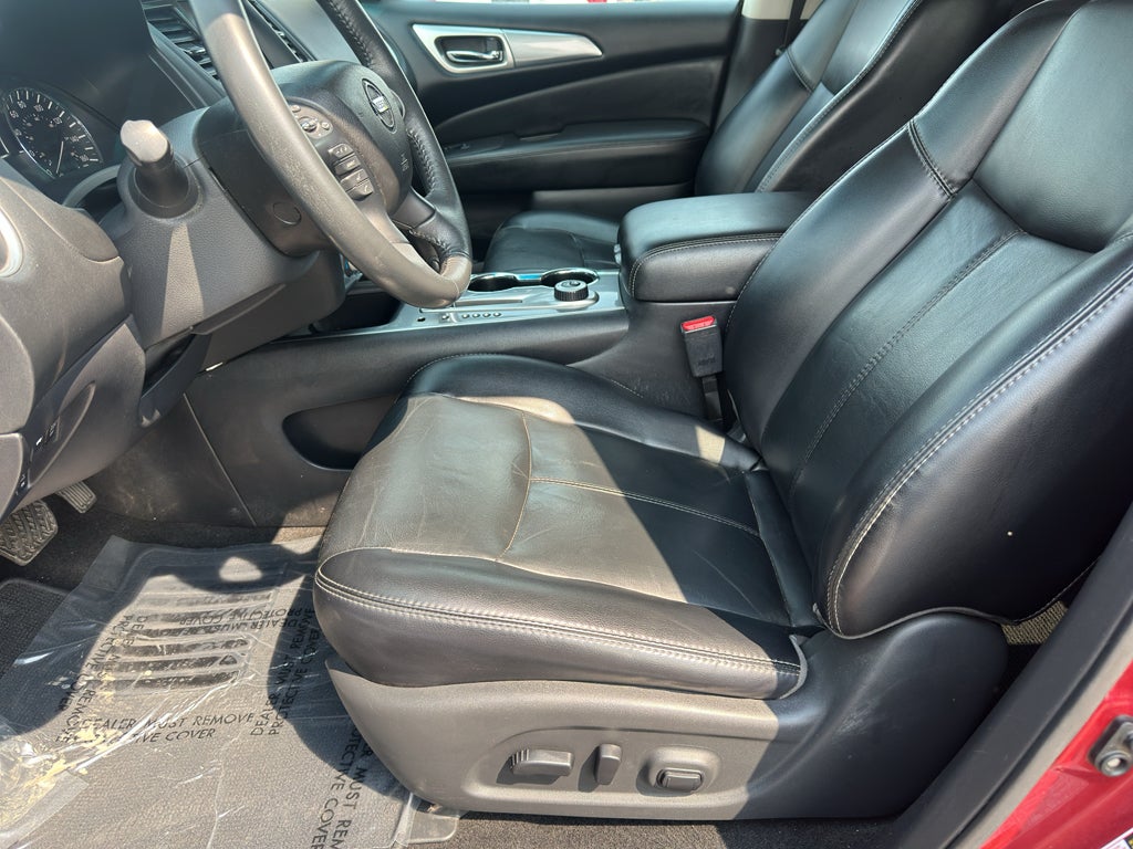 2017 Nissan Pathfinder SL