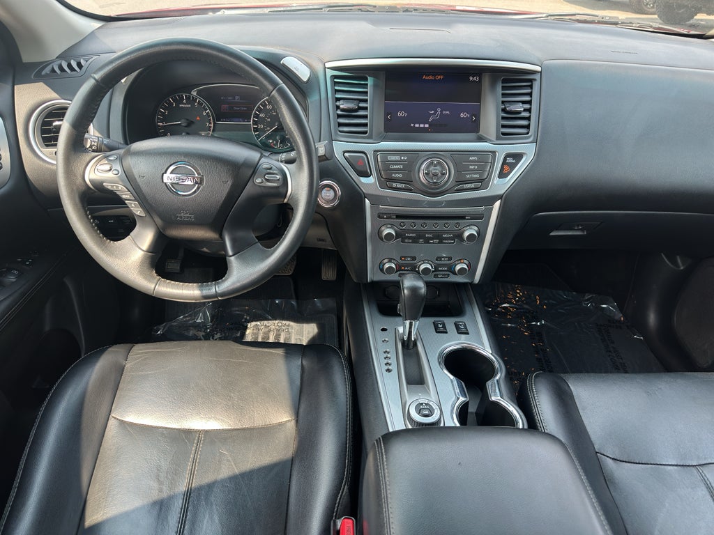 2017 Nissan Pathfinder SL