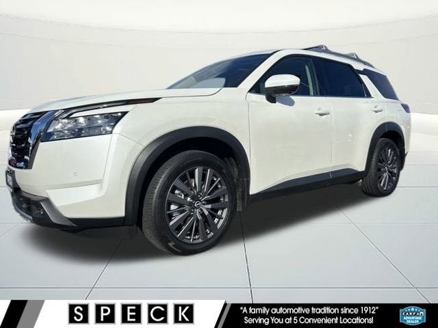 2022 Nissan Pathfinder SL