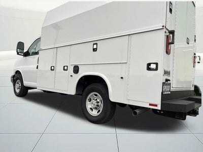 2025 Chevrolet Express Cutaway 3500 1WT