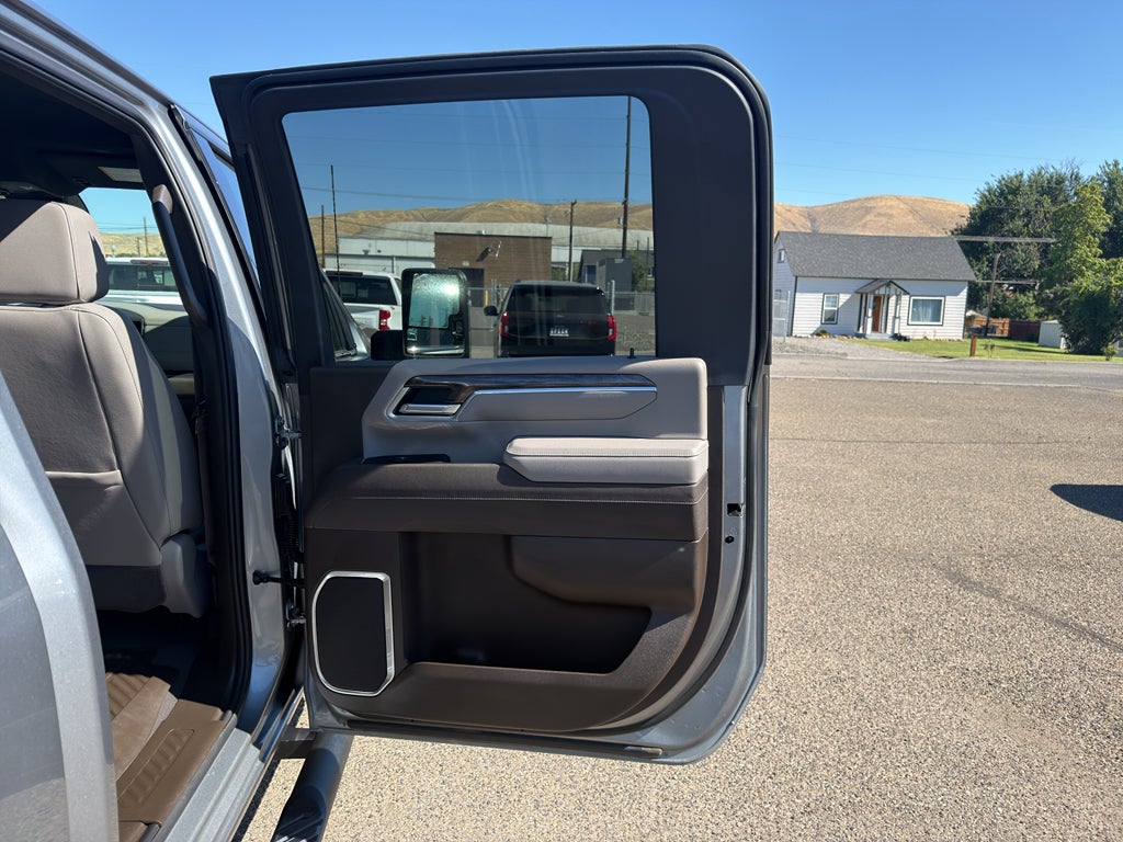 2025 Chevrolet Silverado 3500 HD LTZ DRW